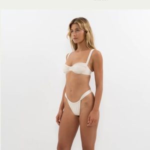 Belle the Label Oracle Set in Bare